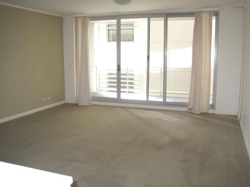 201/2 Shoreline Drive, Rhodes NSW 2138