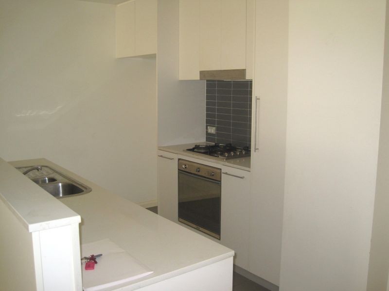 201/2 Shoreline Drive, Rhodes NSW 2138