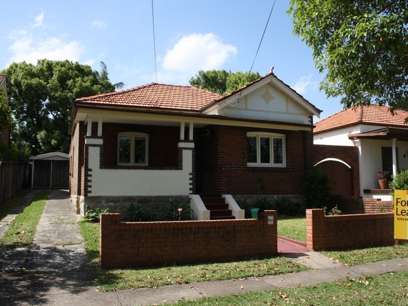 11 Albion Street, Concord NSW 2137