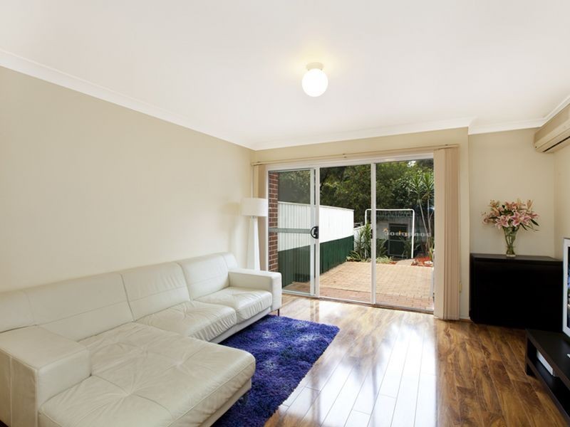 13/2 Station Ave, Concord West NSW 2138