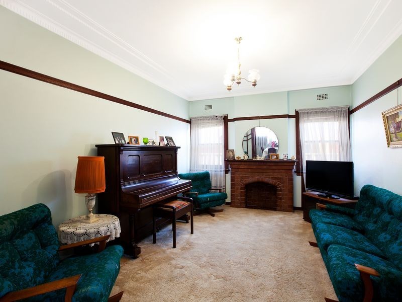 6 Nicholas Avenue, Concord NSW 2137