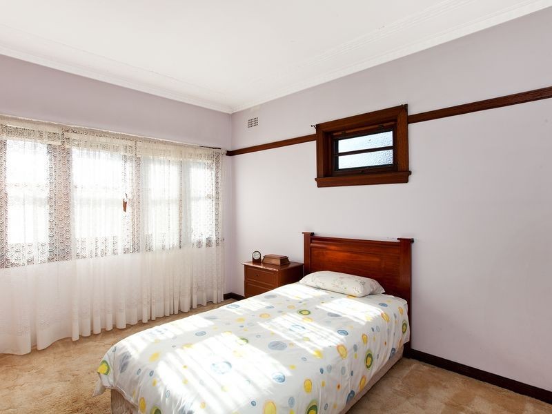 6 Nicholas Avenue, Concord NSW 2137