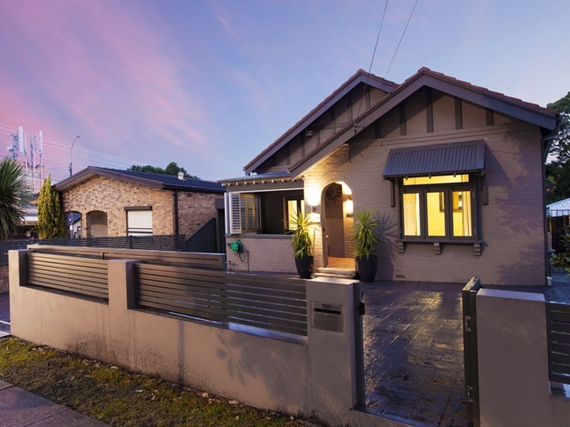 18 Crane Street, Concord NSW 2137