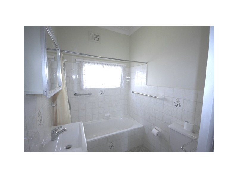 60 Ismay Avenue, Homebush West NSW 2140