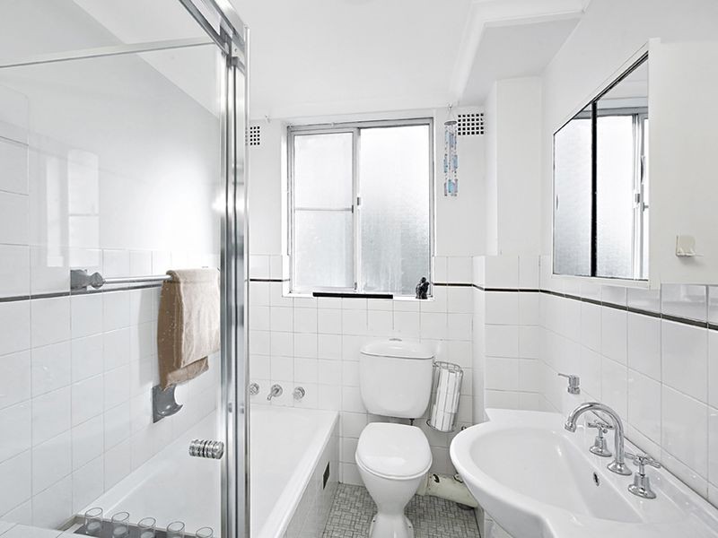 13/2 Evelyn Avenue, Concord NSW 2137