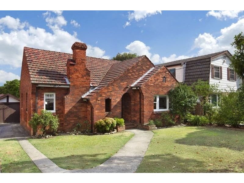 31 Shortland Avenue, Strathfield NSW 2135