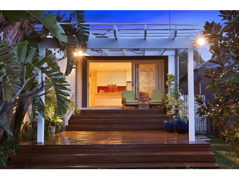 33 Nelson Road, North Strathfield NSW 2137