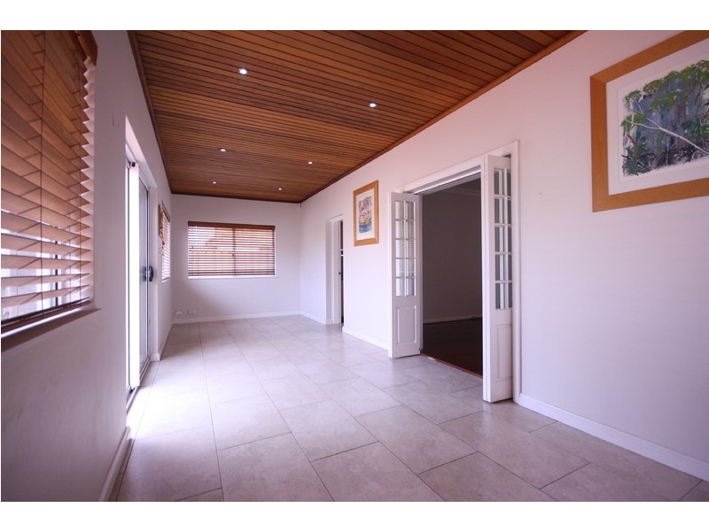 9 Rowley Road, Russell Lea NSW 2046