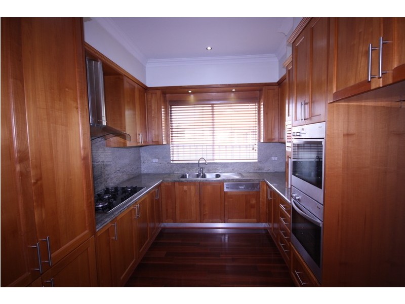 9 Rowley Road, Russell Lea NSW 2046