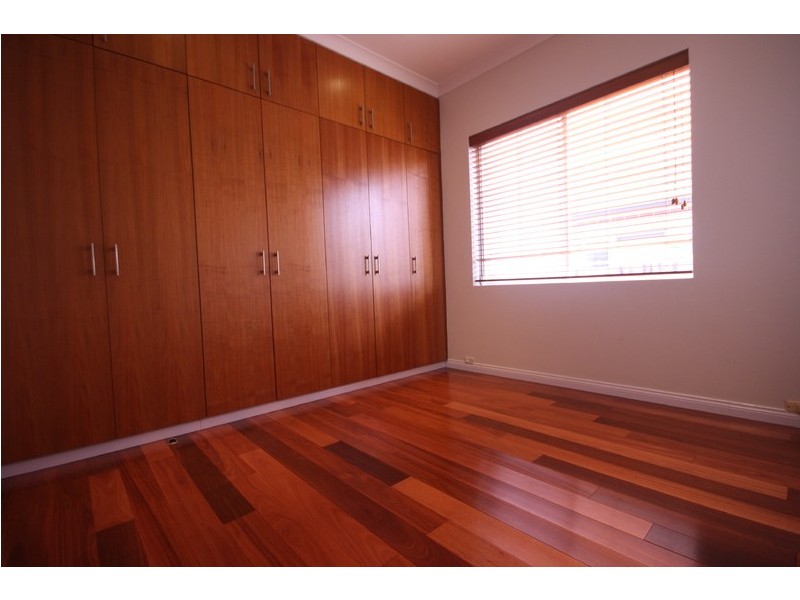 9 Rowley Road, Russell Lea NSW 2046
