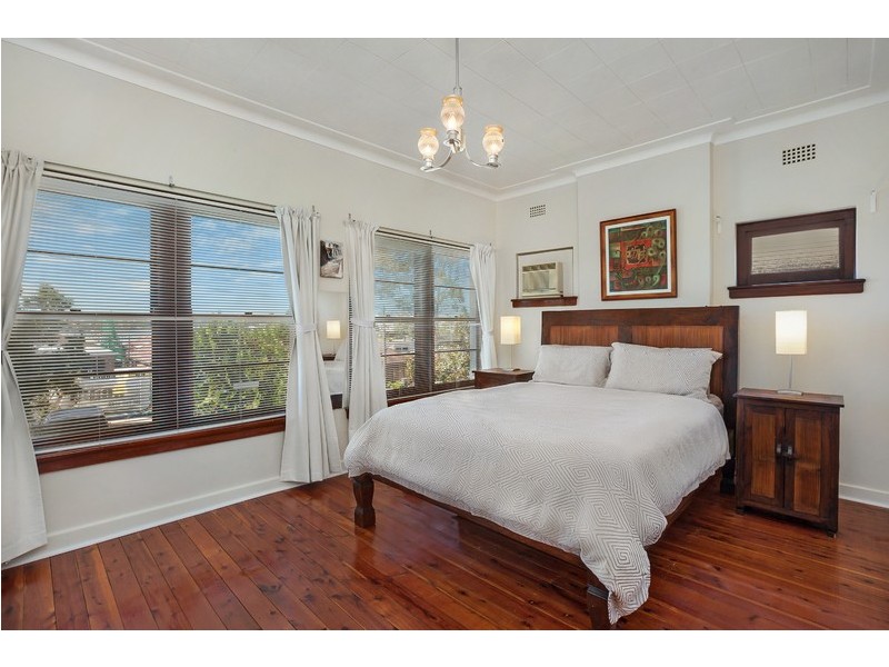 10 Dorking Road, Cabarita NSW 2137