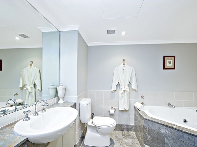 4/162F Burwood Road, Concord NSW 2137