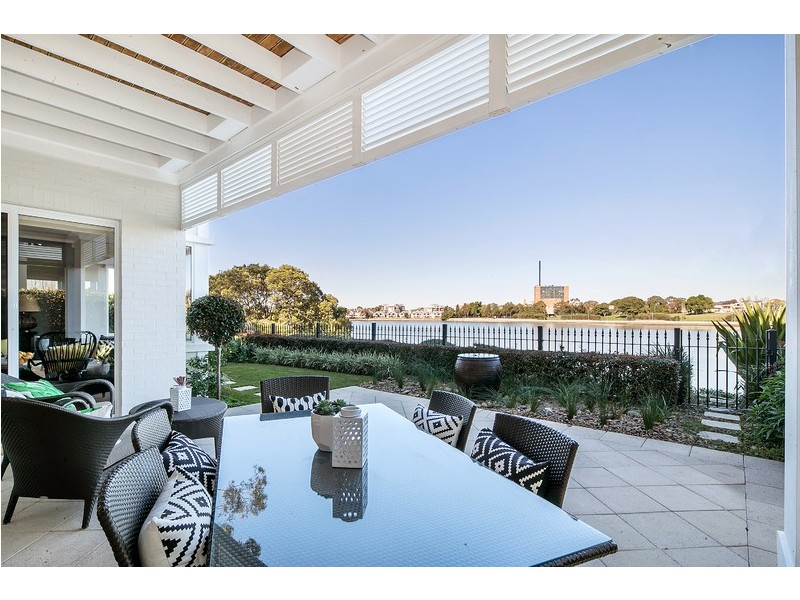 27 Jacaranda Drive, Cabarita NSW 2137