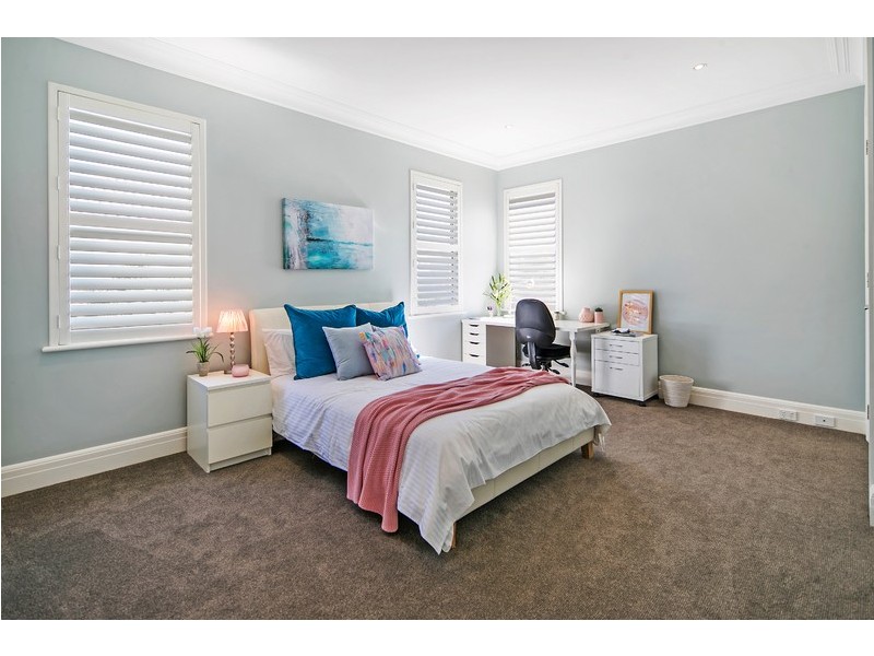 27 Jacaranda Drive, Cabarita NSW 2137