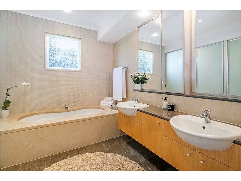 27 Jacaranda Drive, Cabarita NSW 2137