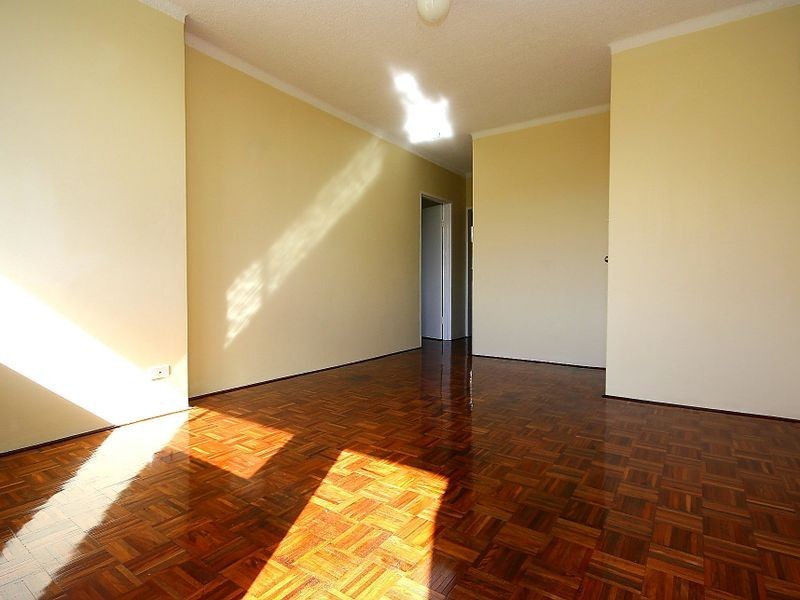 2/10 Hampstead Rd, Homebush NSW 2140