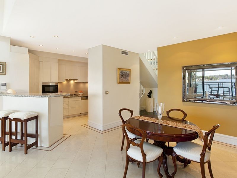 16f/ 164 Burwood Road, Concord NSW 2137