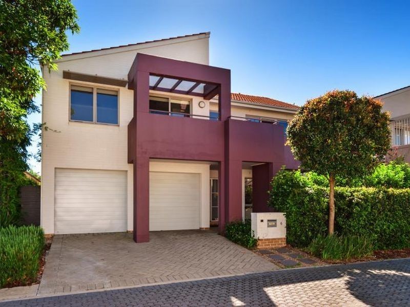 6 Strathroy Close, Cabarita NSW 2137