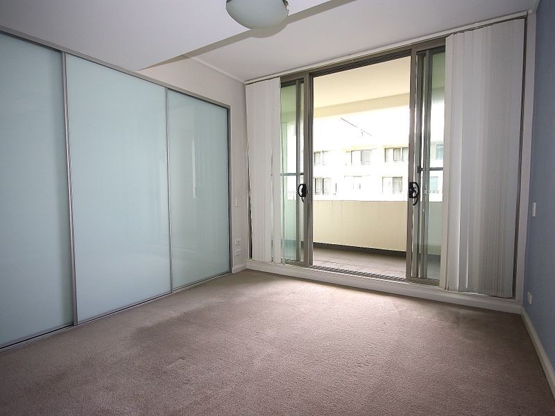 506/19 Hill Road, Wentworth Point NSW 2127