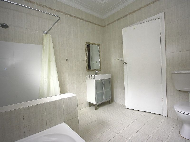 28 Nullawarra Street, Concord West NSW 2138