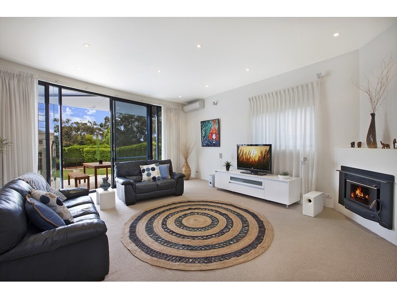 49 Queens Road, Connells Point NSW 2221