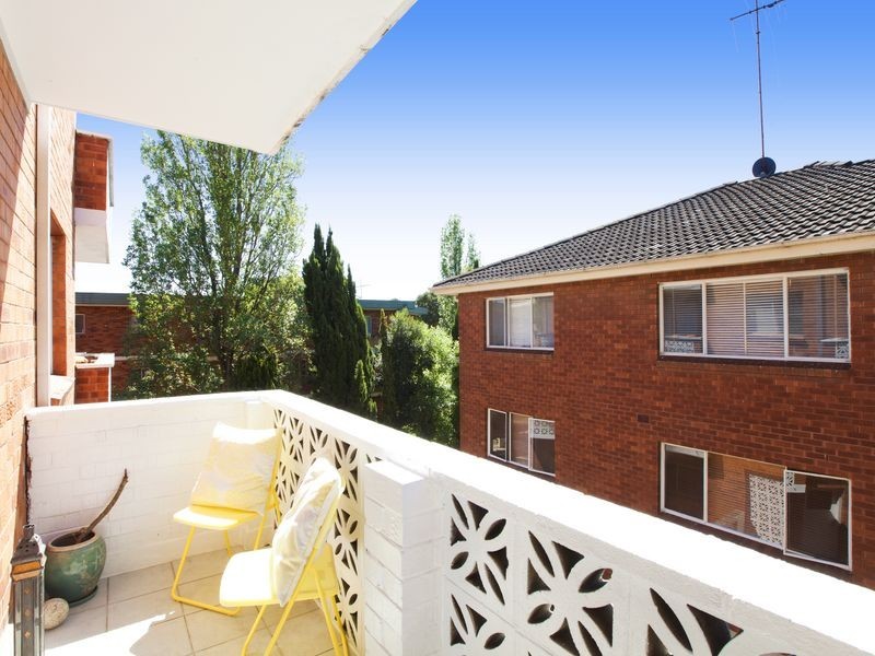 11/18 Bank Street, Meadowbank NSW 2114