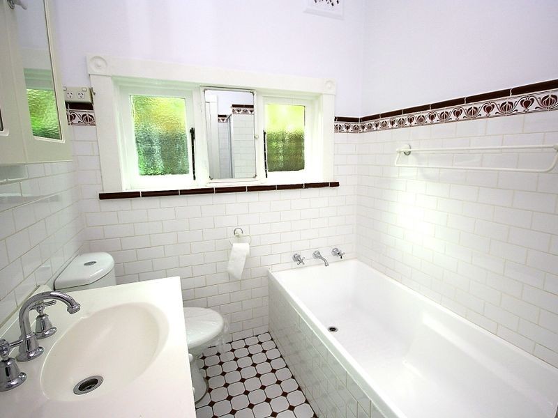 5 Phoenix Avenue, Concord West NSW 2138