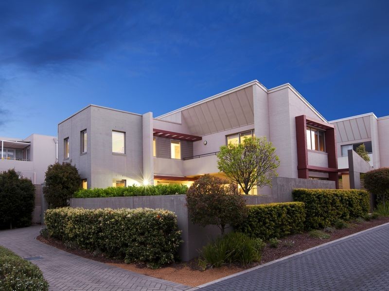 4 Strathroy Close, Cabarita NSW 2137