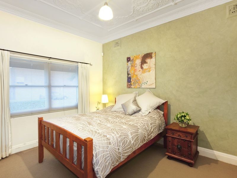 6 Lloyd George Avenue, Concord NSW 2137