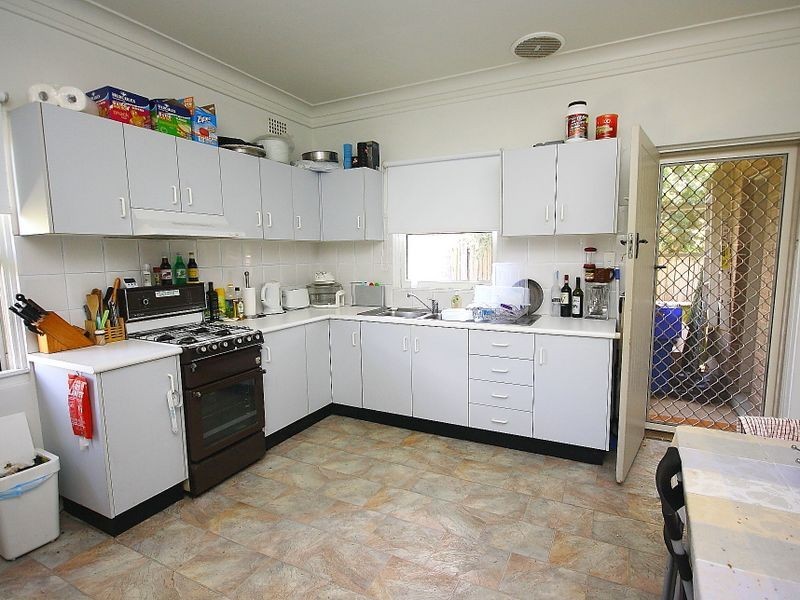 4 Churchill Cres, Concord NSW 2137