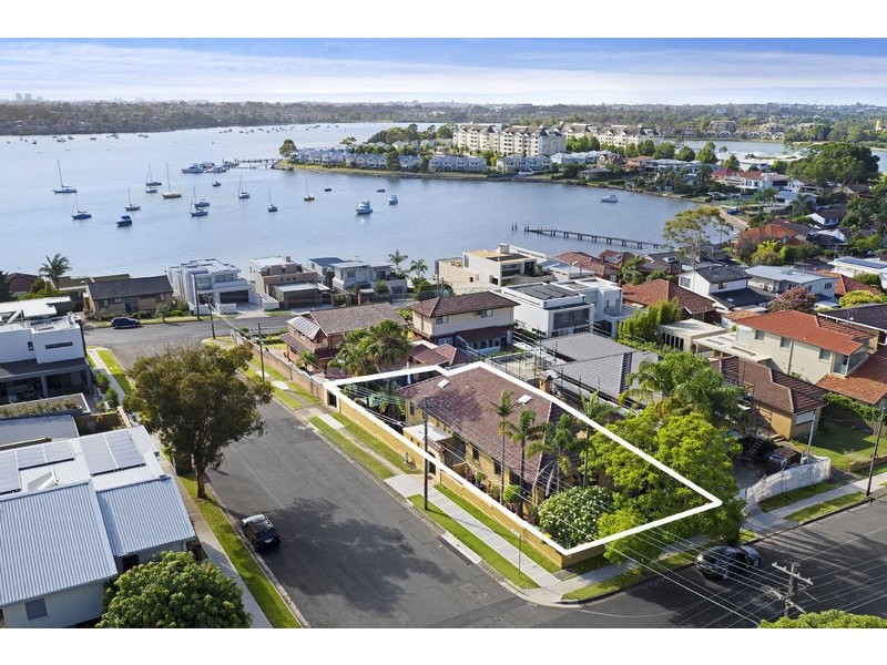 111 Cabarita Road, Cabarita NSW 2137