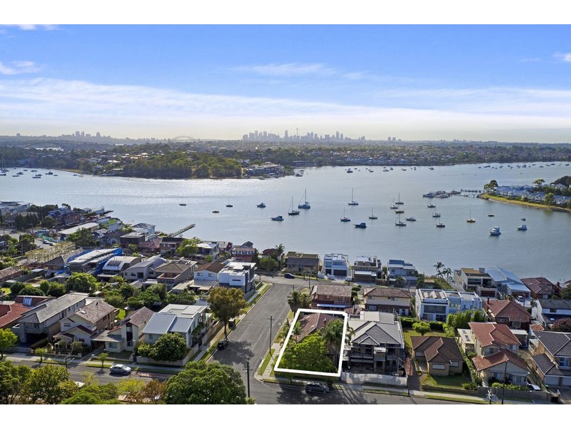 111 Cabarita Road, Cabarita NSW 2137