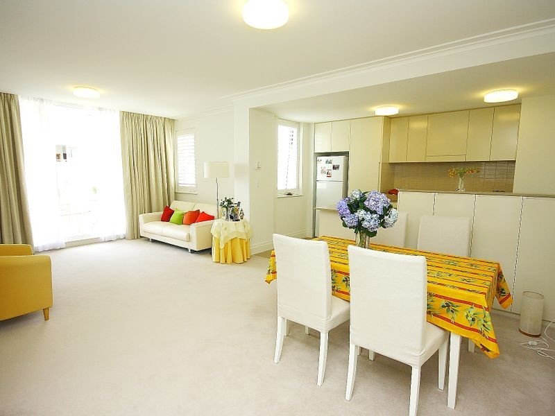 401/4 Rosewater Circuit, Breakfast Point NSW 2137