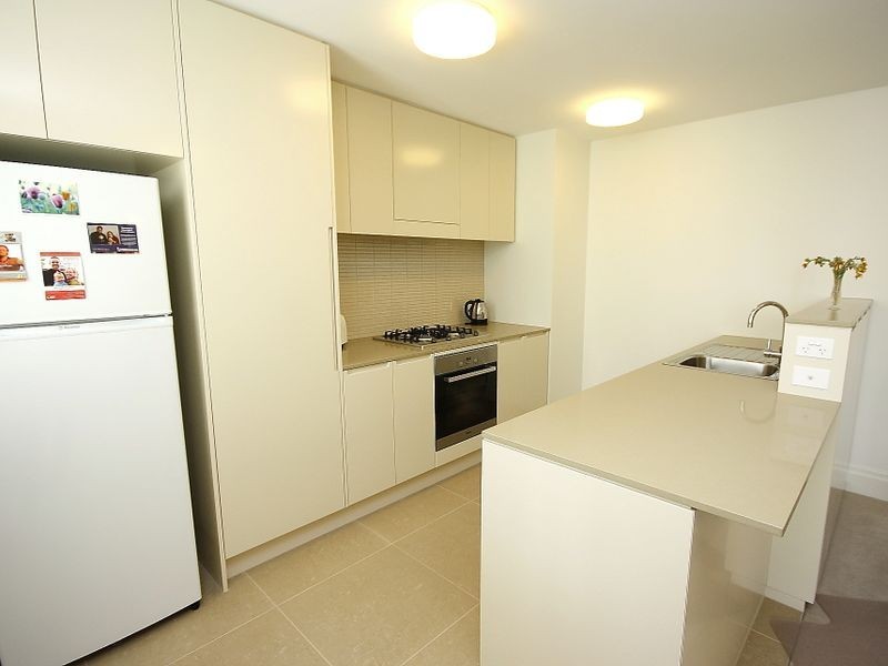 401/4 Rosewater Circuit, Breakfast Point NSW 2137