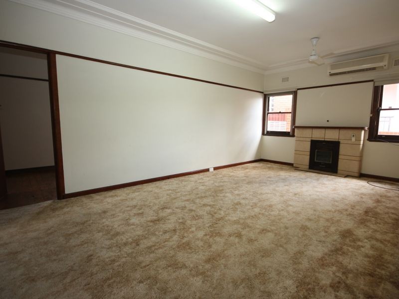 4 Brays Road, Concord NSW 2137