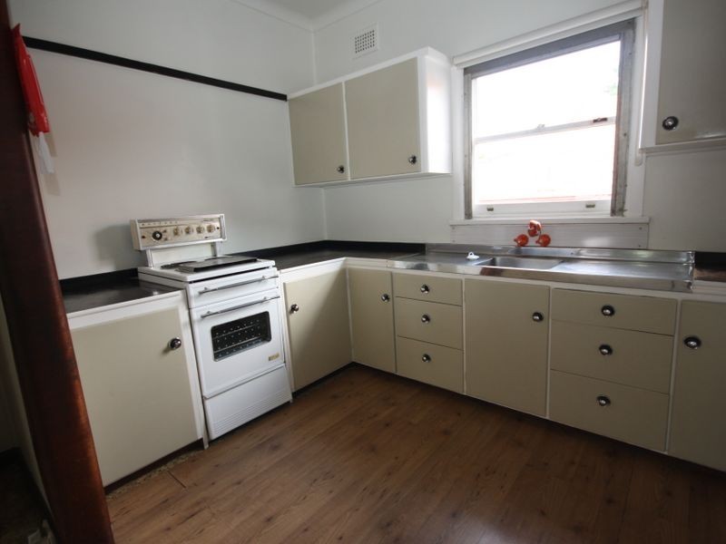 4 Brays Road, Concord NSW 2137
