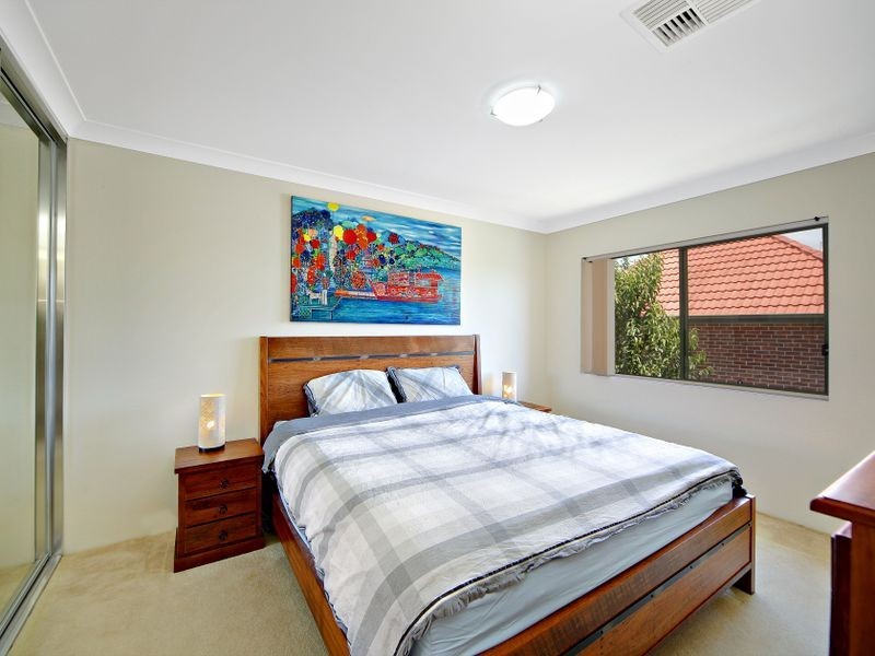 1/42 Napoleon Road, Greenacre NSW 2190
