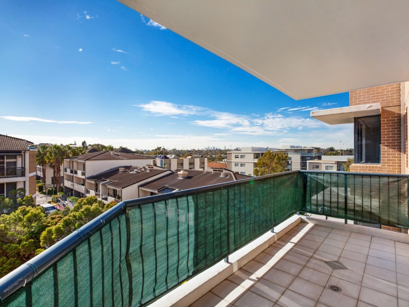 195/4 Dolphin Close, Chiswick NSW 2046