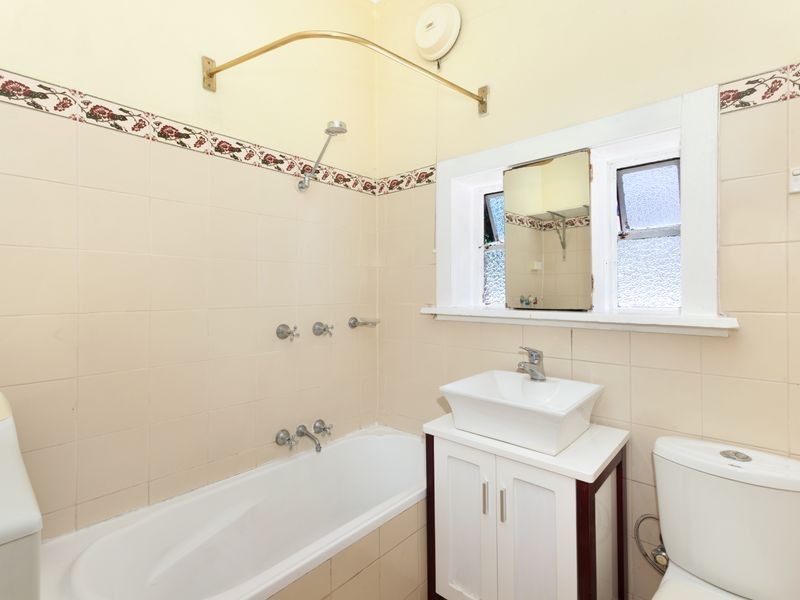 1/2 Croydon Avenue, Croydon NSW 2132