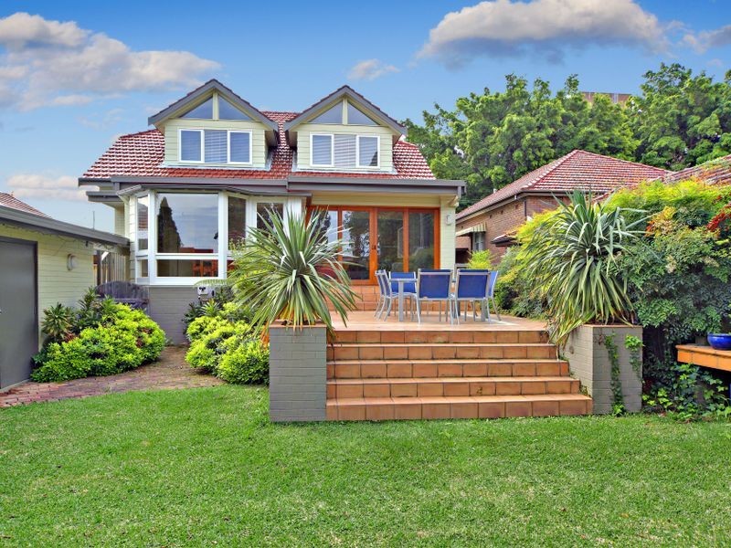 4 Currawang Street, Concord West NSW 2138