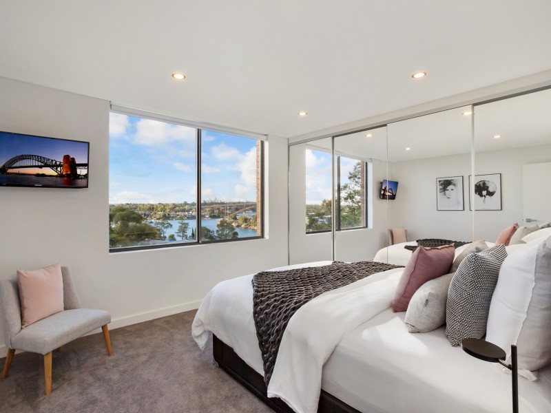 15/2 Bortfield Drive, Chiswick NSW 2046