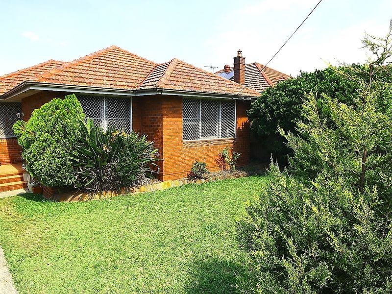 62 Correys Avenue, Concord NSW 2137
