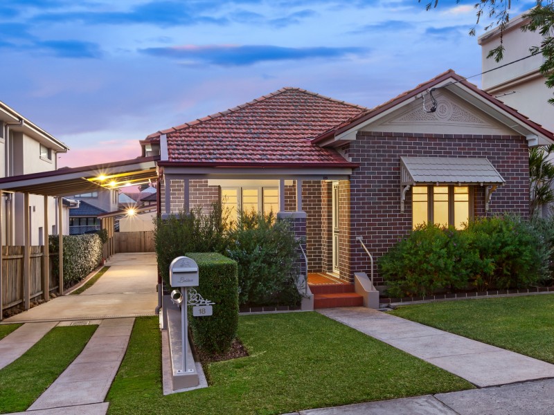 18 William Street, Concord NSW 2137