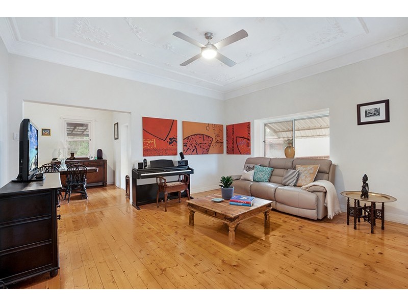 206 Queen Street, Concord West NSW 2138