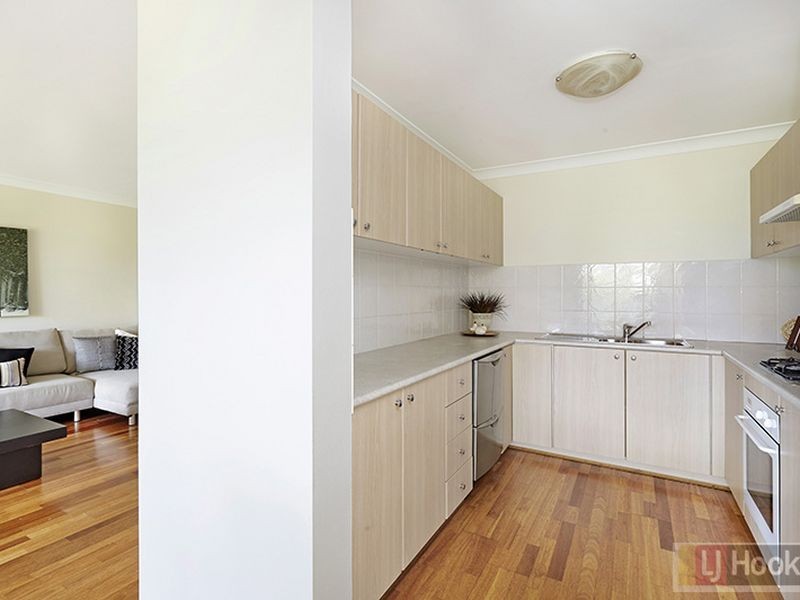 26/11 Settlers Boulevard, Liberty Grove NSW 2138