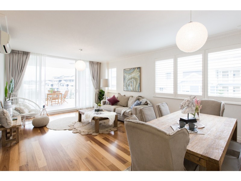 403/2 Rosewater Circuit, Breakfast Point NSW 2137