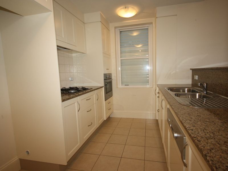 11/3 Magnolia Drive, Breakfast Point NSW 2137