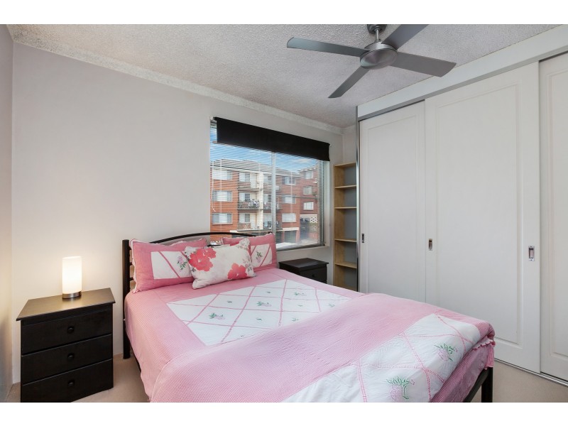 16/33 Meadow Crescent, Meadowbank NSW 2114