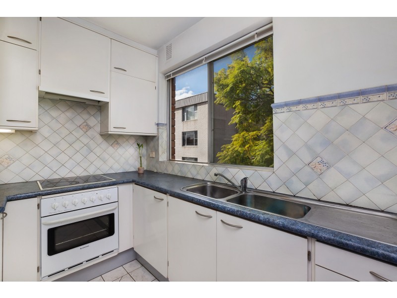 16/33 Meadow Crescent, Meadowbank NSW 2114