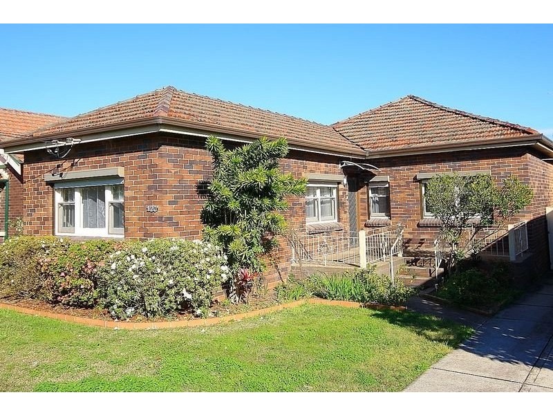 120 Cabarita Road, Cabarita NSW 2137